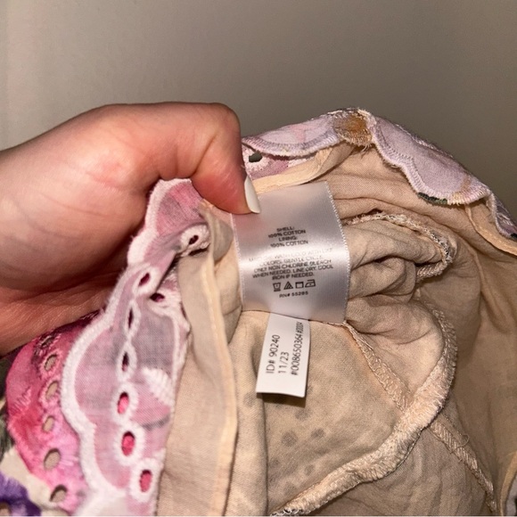 NWT Express Eyelet Floral One Shoulder Top - Picture 4 of 5